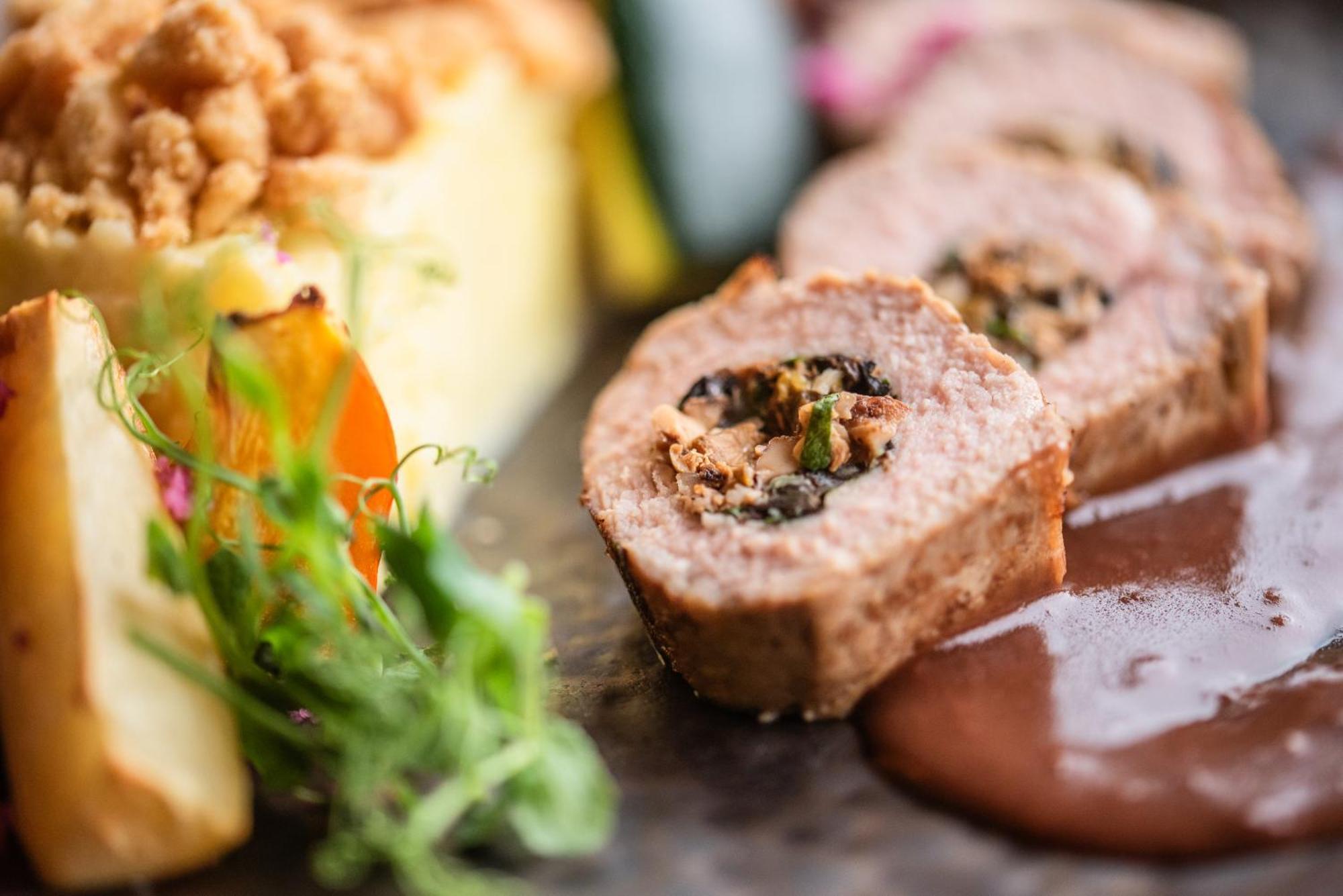 Hostellerie La Claire Fontaine, Logis Hotels & Spa 라로셰안알데네 외부 사진